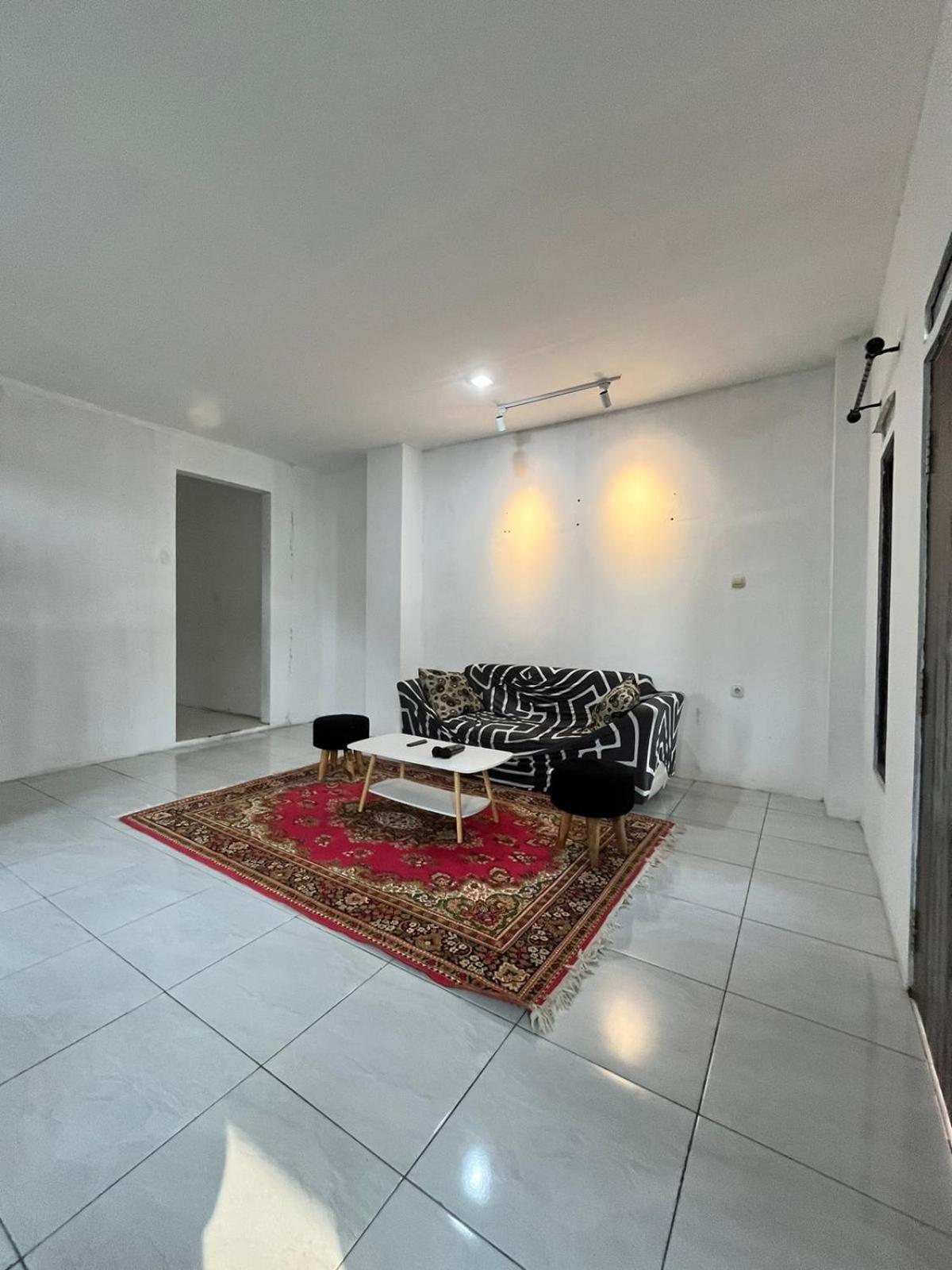 Villa Cassandra Cigombong المظهر الخارجي الصورة