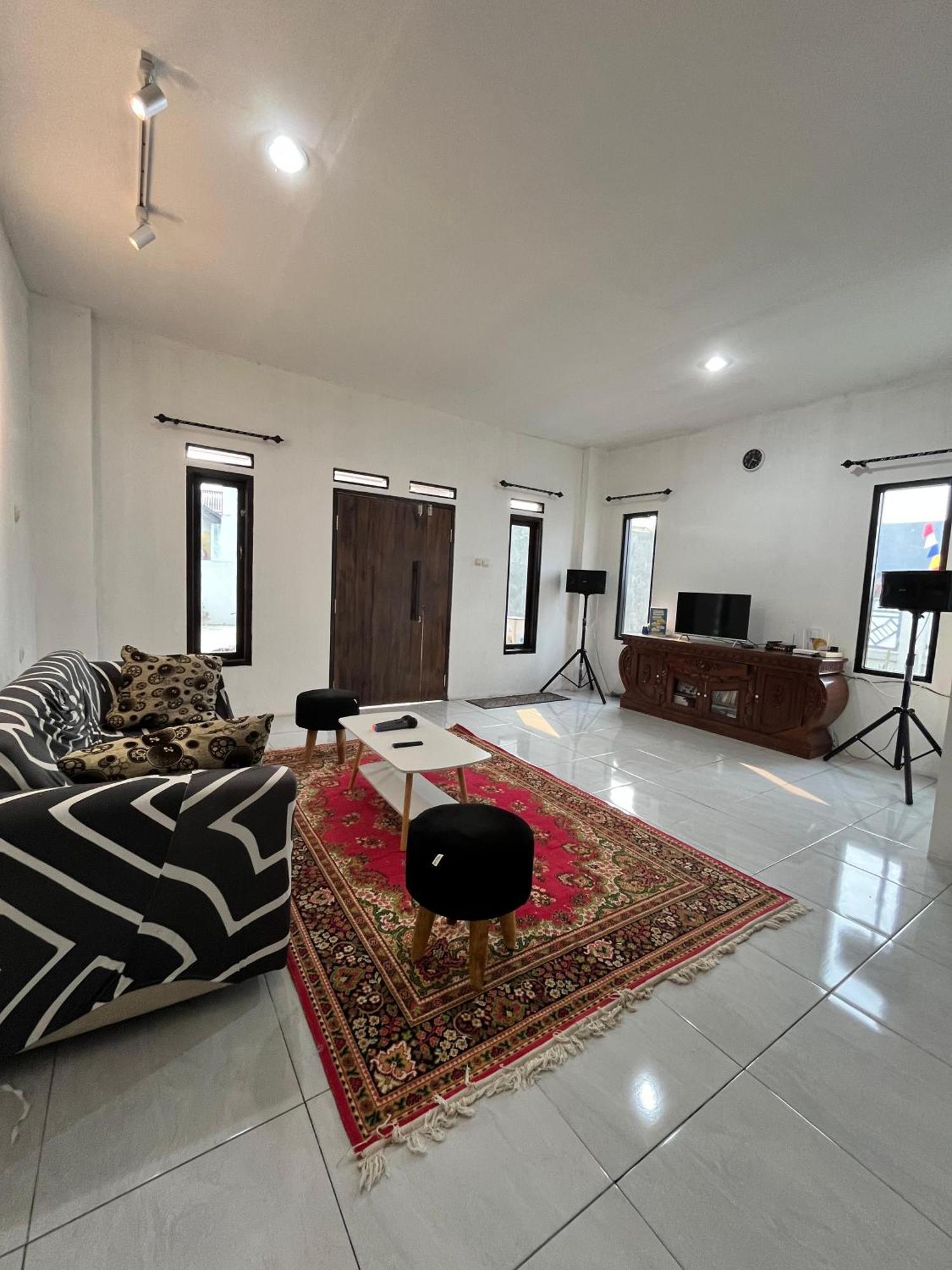 Villa Cassandra Cigombong المظهر الخارجي الصورة
